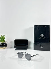 Maybach 1022 Black