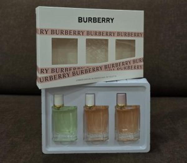 BURBERRY GIFT  Set Of 3 (575)
