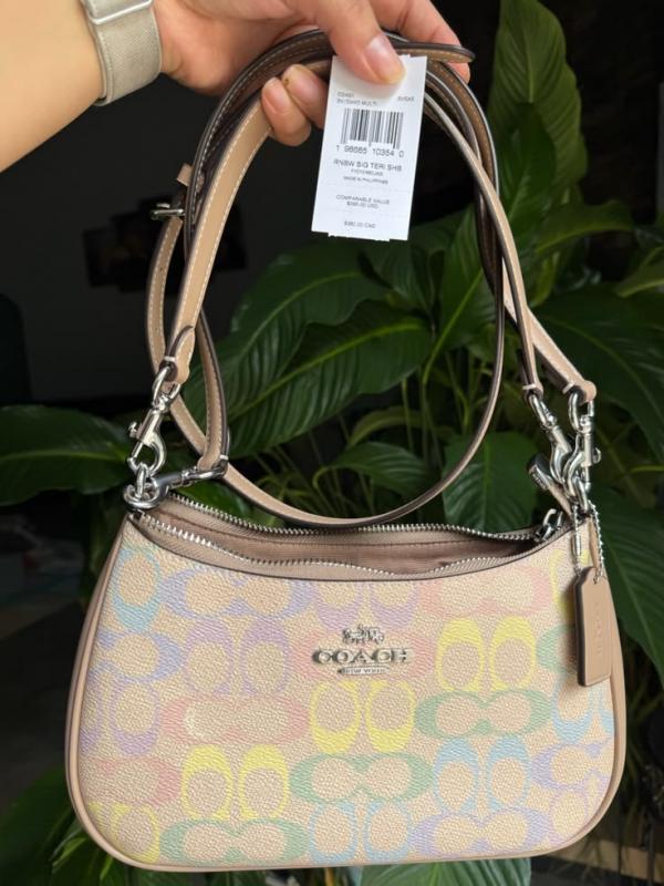 Coach Teri Shoulder Bag Rainbow Signature Canvas With OG Box & Dust Cover Ca548 Rainbow