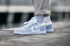 jordan retro 1 low PARIS
