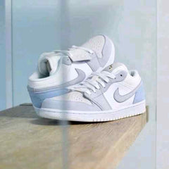 jordan retro 1 low PARIS