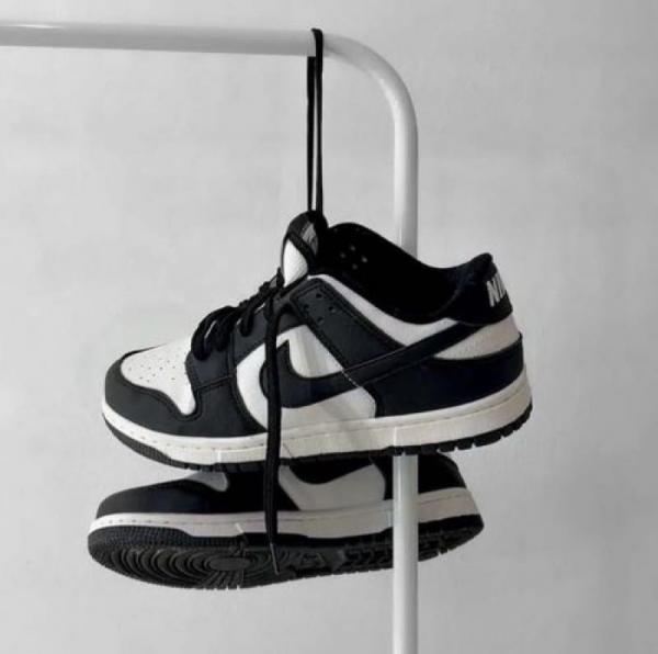 Nike SB Dunk Panda White Black