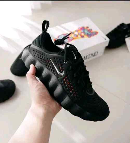nike Mind 002 Black Hyper Crimson