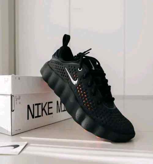 nike Mind 002 Black Hyper Crimson