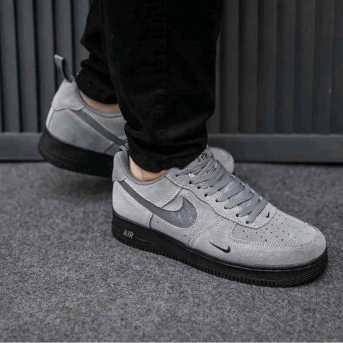 Nike airforce 1 07 lv8 se reflective swoosh cool grey