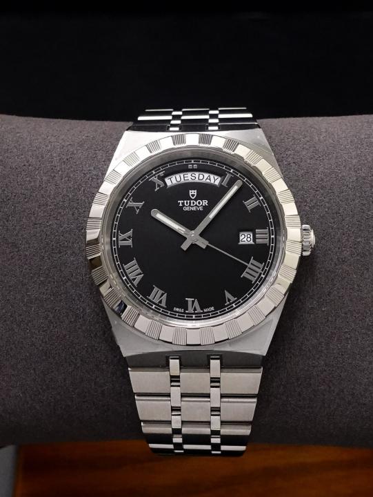 Tudor Royal automatic silver Black