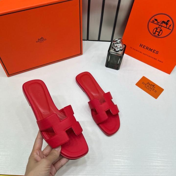 Hermes Paris Oran Flats Watermelon Red For Her With OG Box & Carry Bag Slide Red
