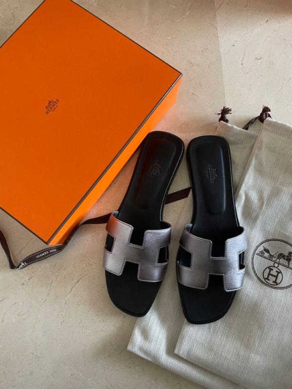Hermes Paris Oran Black Silver Flats For Her With OG Box & Carry Bag Slide Silver