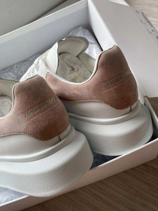 WMN Alexander McQueen White Pink Sneakers Premium Quality With Og Box And All Accesories