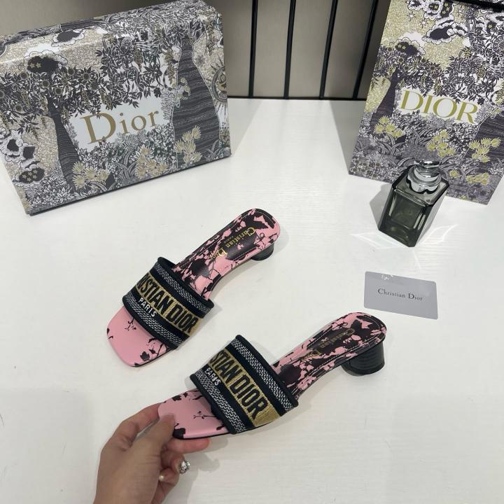Christian Dior Dway Helled Slide Signature Embroidered Pink Black With OG Box & Carry Bag 755-1 Black