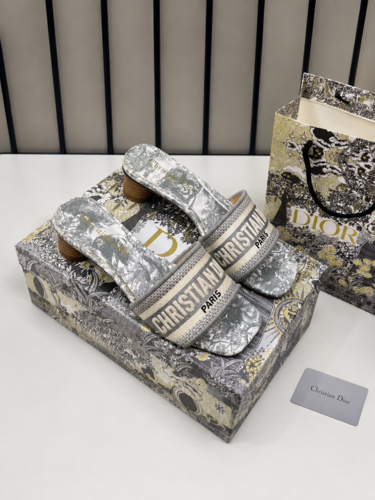 Christian Dior Dway Heeled Slide Signature Embroidered Grey With OG Box & Carry Bag 755-1 Gray