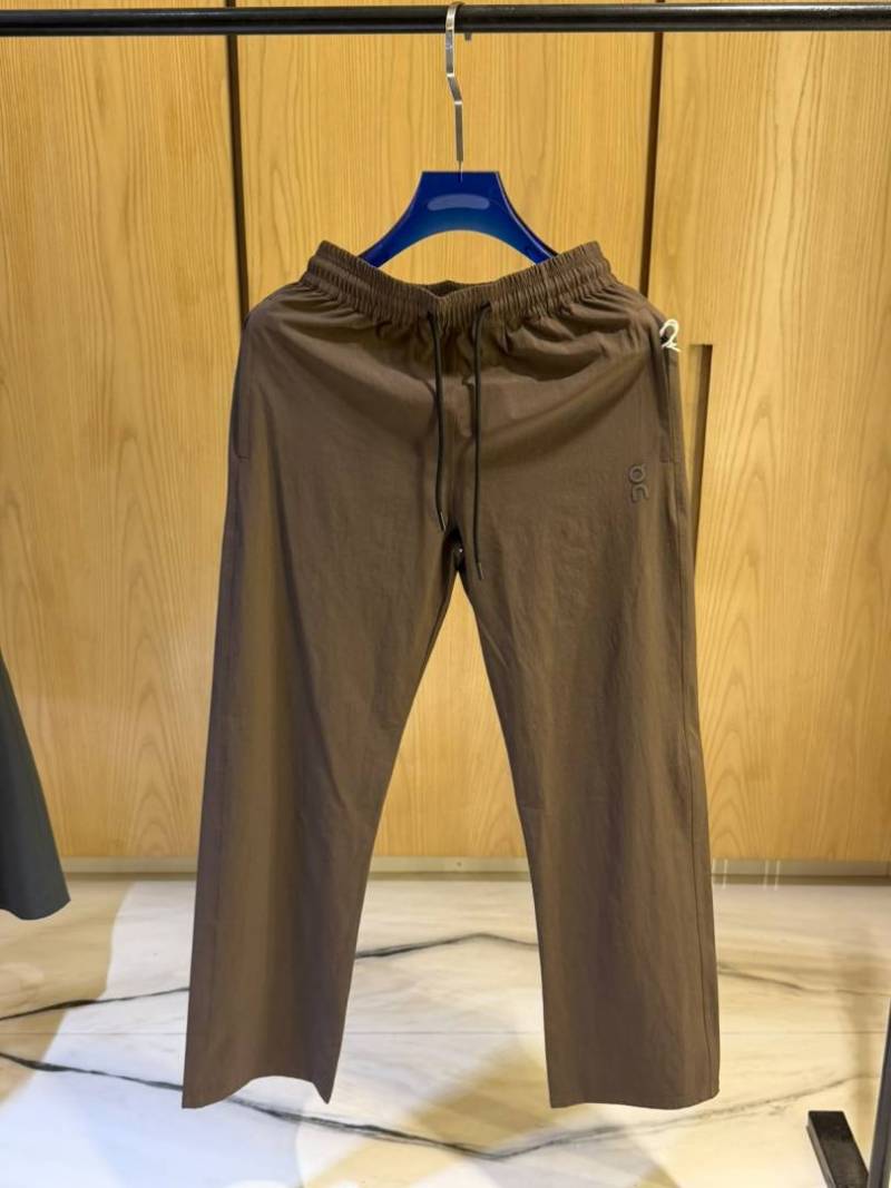 On Cloud IMPORTED STORE ARTICLE TRACK PANT