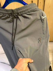 On Cloud IMPORTED STORE ARTICLE TRACK PANT DARK GREY