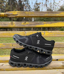 On cloud 6 waterproof Running black