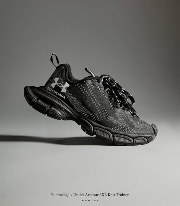 BALENCIAGA 3XL X UNDER ARMOUR BLACK