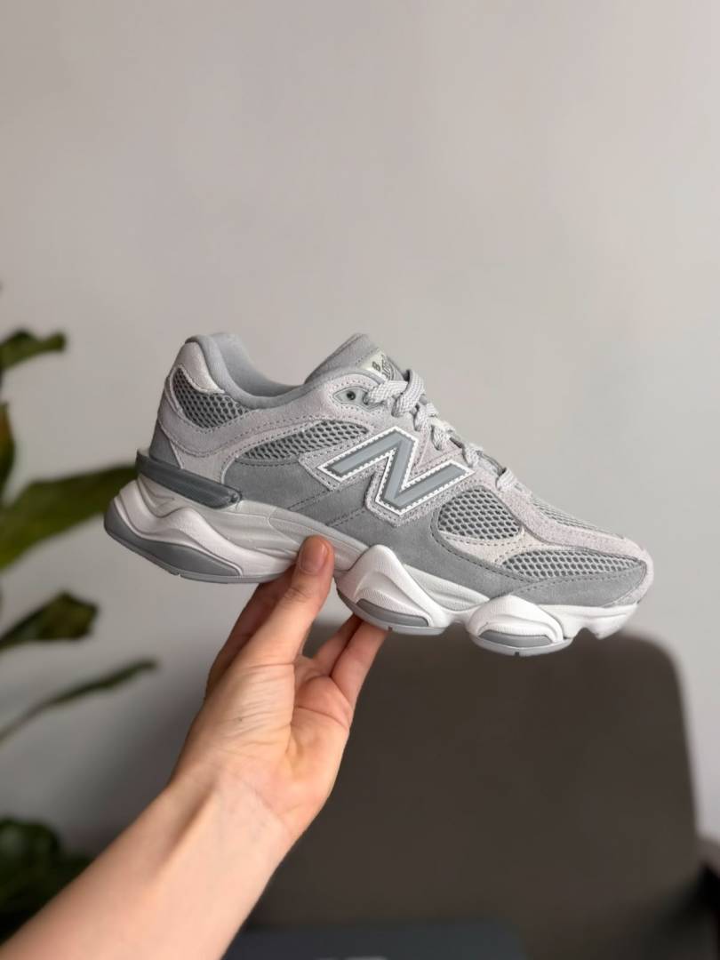 New Balance 9060 Grey
