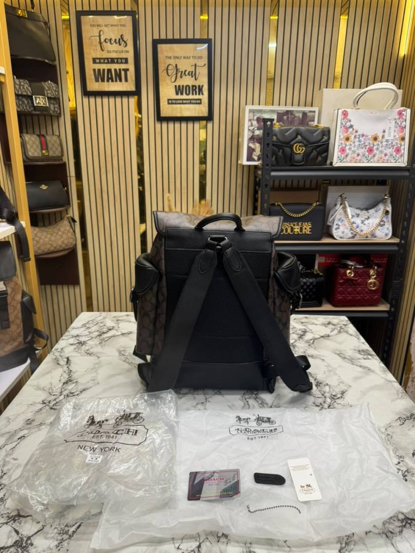 COACH HITCH BACKPACK IN SIGNATURE CANVAS WITH TAG AND DUST BAG COFFEE (2722)