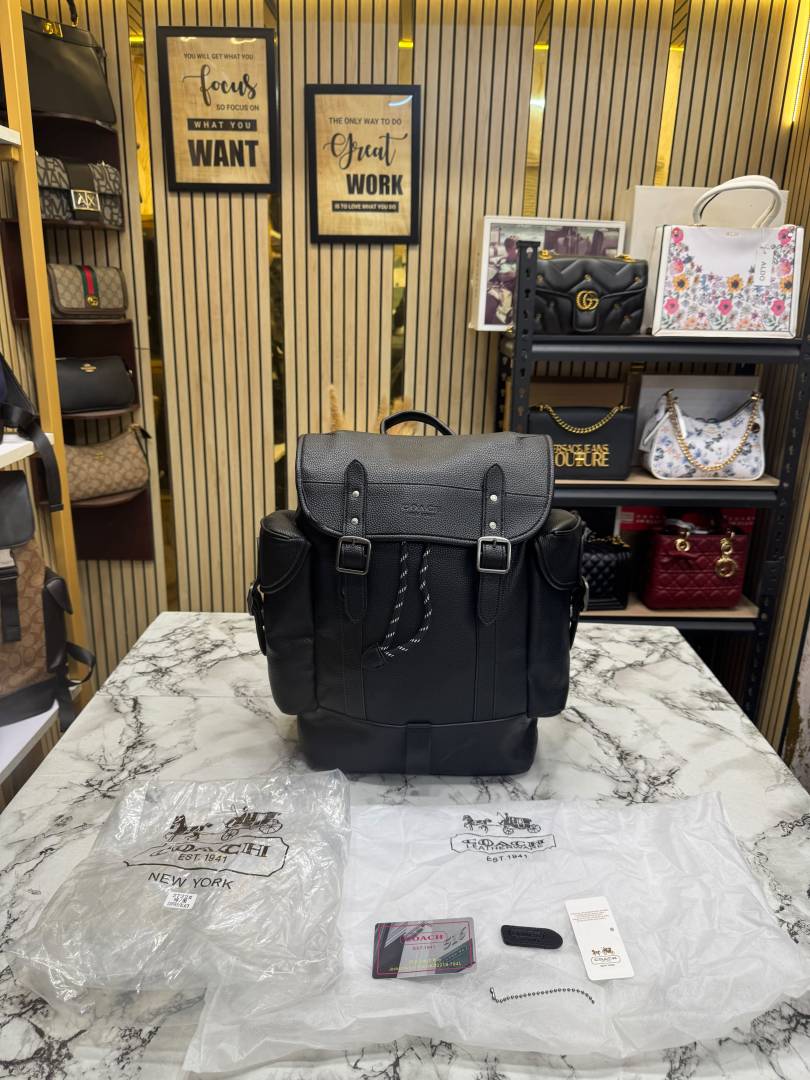COACH HITCH BACKPACK WITH TAG AND DUST BAG FULL BLACK (2722)