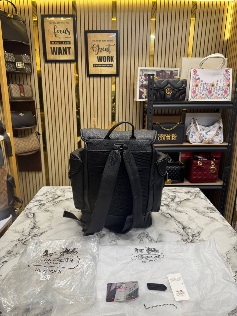 COACH HITCH BACKPACK WITH TAG AND DUST BAG FULL BLACK (2722)