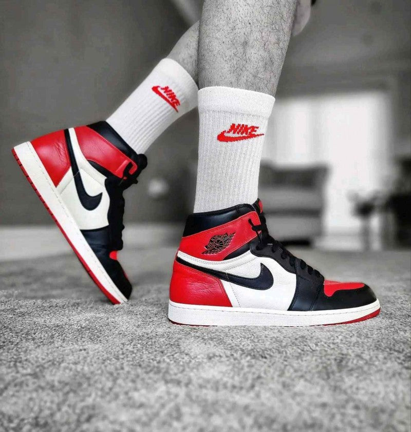Air Jordan 1 Retro High OG Bred Toe Red semi ua