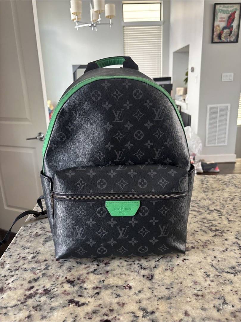 Louis Vuittion 04 Discovery Unisex Large High Quality Backpack With DustCover