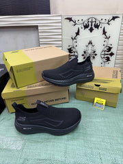 Skechers Mens Max Cushioning 3.0 2026 Article