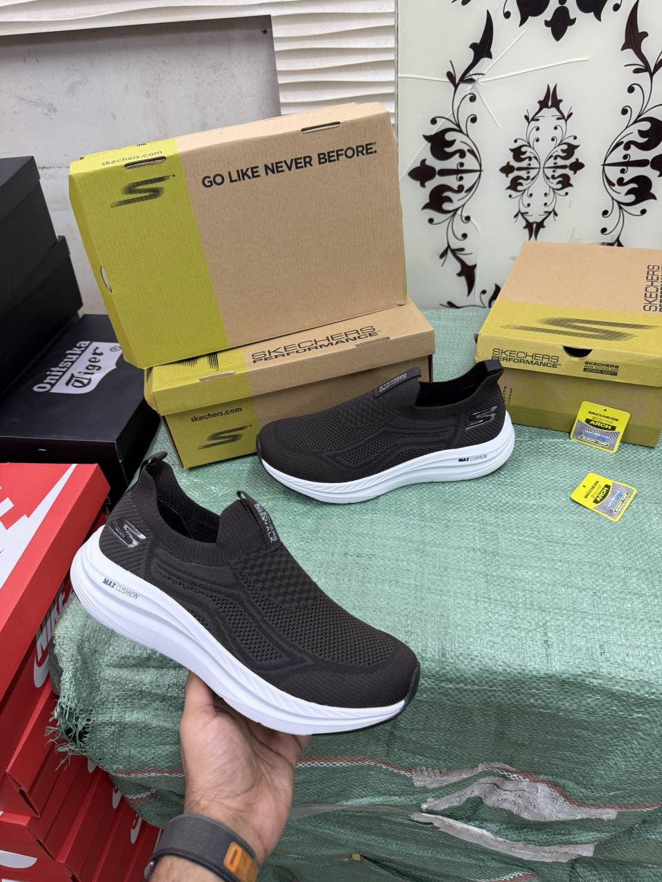 Skechers Mens Max Cushioning 3.0 2026 Article