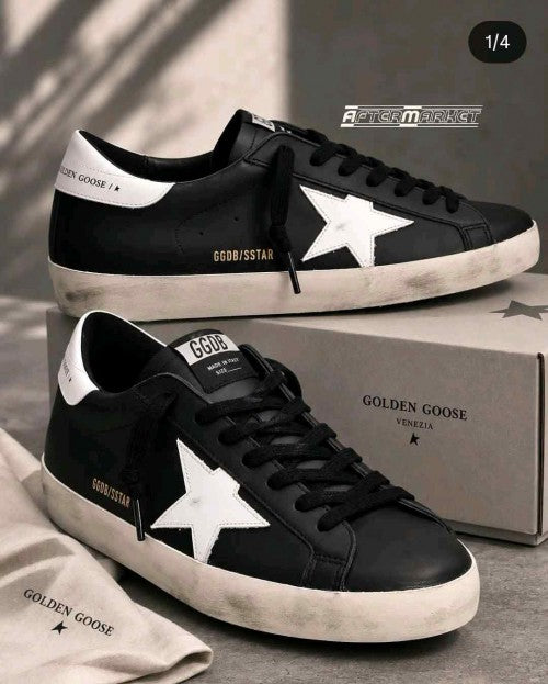 GOLDEN GOOSE SUPERSTAR TRAINER BLACK