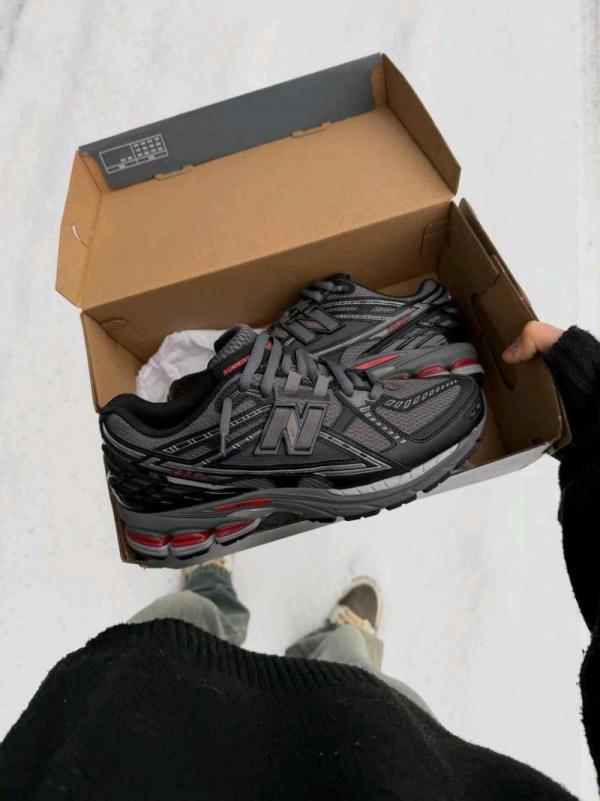 New Balancce 1906U Black Red Grey