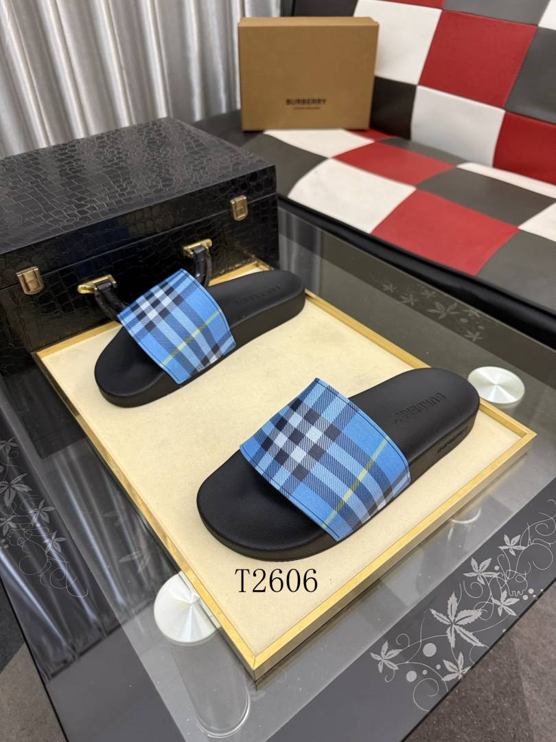 Burberry Check Slides In storm Blue Men