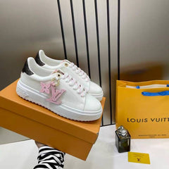 Louis Vuittion Time Out Sneaker white Black