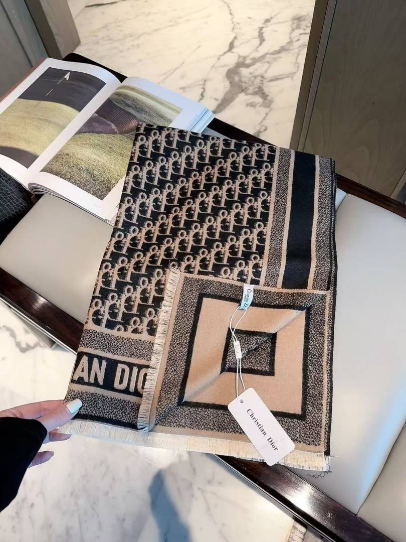 Christian Dior Oblique Monogram Pattern Wool Blend Scarf Black & Beige With Carry Bag