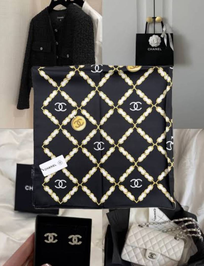 Chanel CC Logo Chain Link Silk Scarf Black With Carry Bag