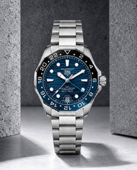 Tag aquaracer professional 300m date automatic japan zik zake line blue niddle
