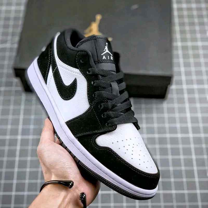 Nike Air Jordan 1 Low Panda Suede