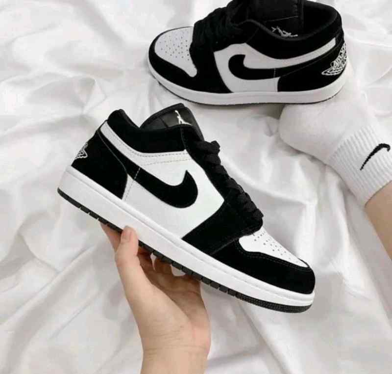 Nike Air Jordan 1 Low Panda Suede