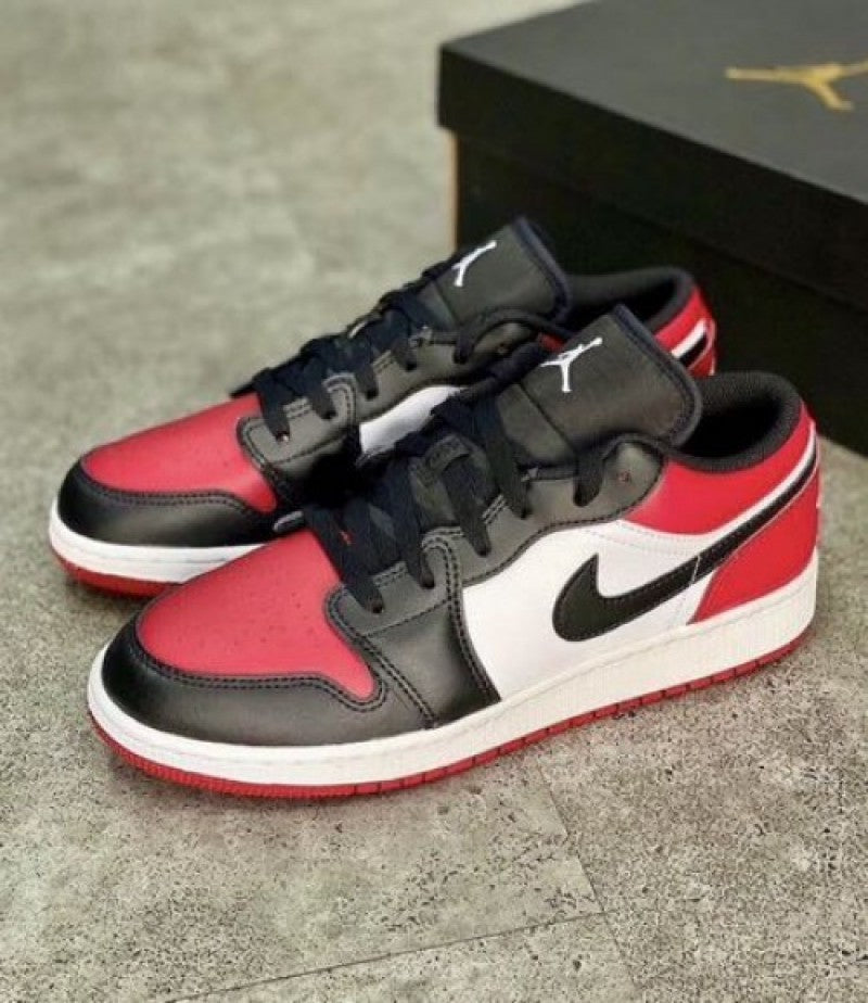 Jordan 1 low Bred Toe