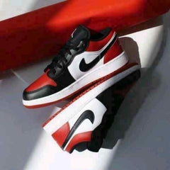 Jordan 1 low Bred Toe