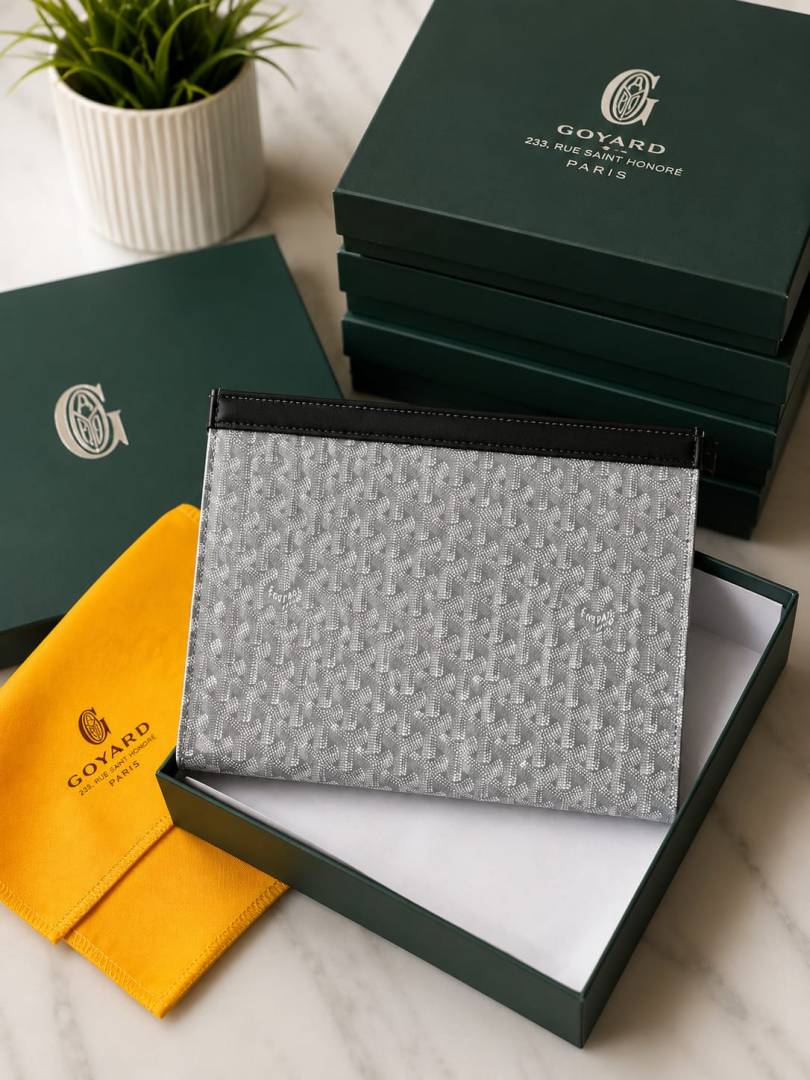 Goyard Senat Clutch Grey Pouch Signature Chevron With OG Box & Dust Cover 61692 Grey Sale