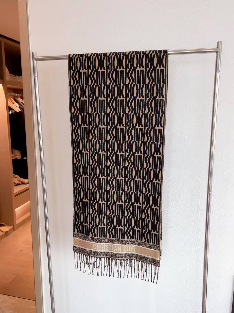 Dior Oblique Geometric Pattern Wool Blend Scarf Black & Beige With Carry Bag