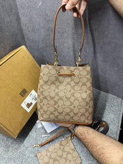 Coach Rowan Signature Brown Bucket Bag With Small Removable Zip Pouch With OG Box & Dust cover Presbyopia Brown