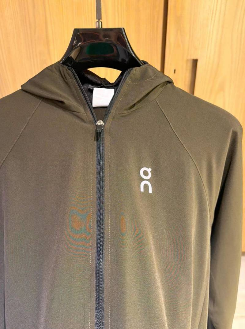 On Cloud IMPORTED STORE ARTICLE JACKET