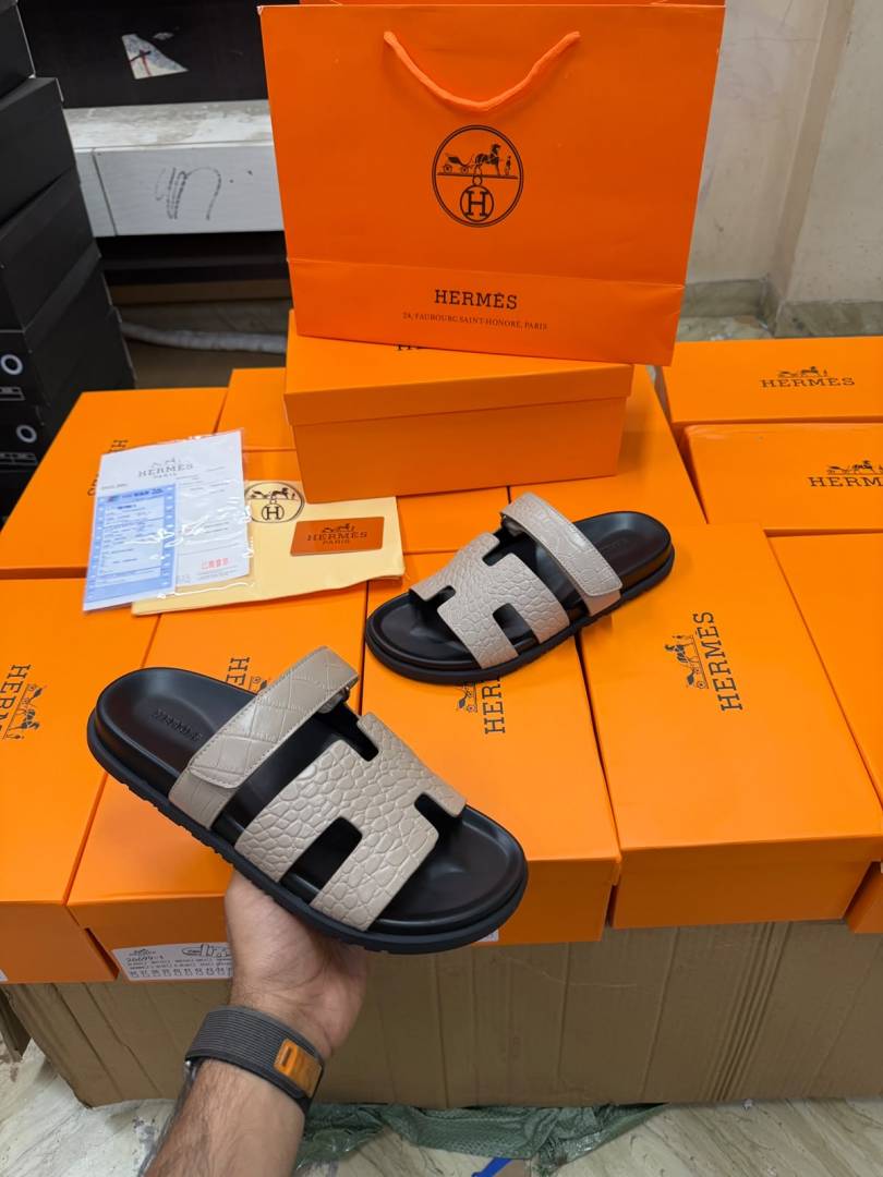 Hermes Chypre Sandal Noir Premium Mens