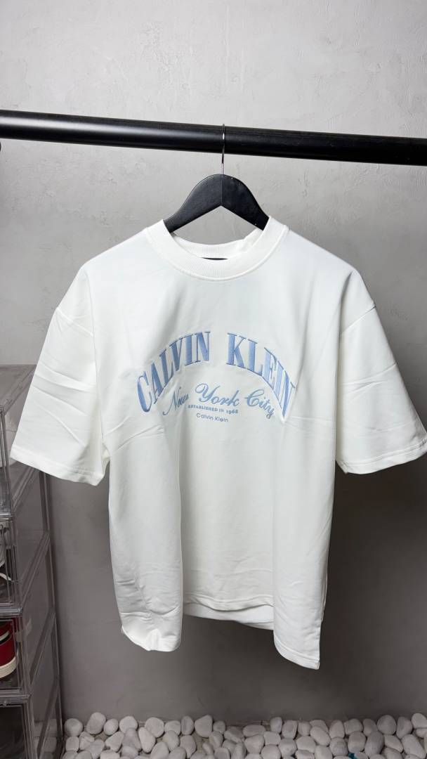 Calvin Klein Premium Oversized T Shirt 3276