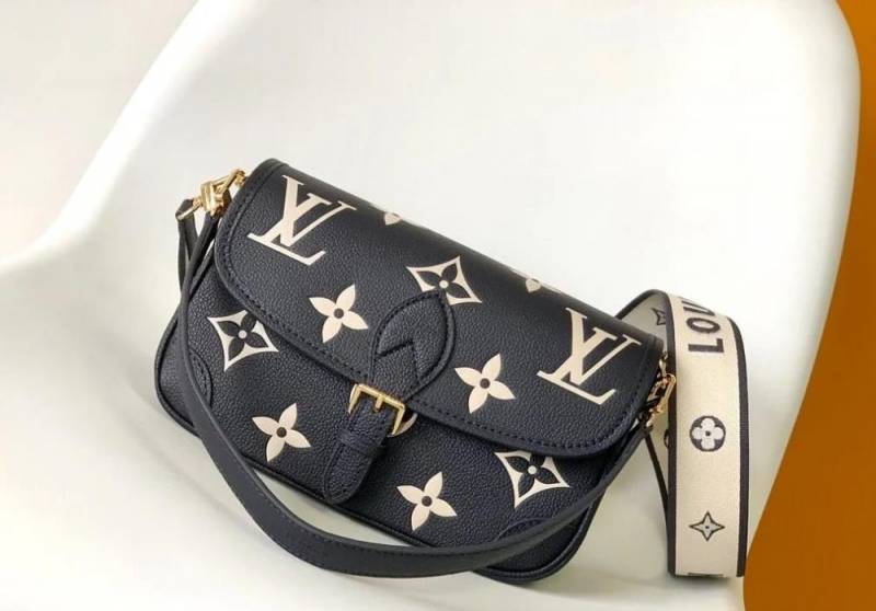 Louis Vuittion Diane Satchel Bag Black Embossed Monogram Empreinte Leather Black M46388