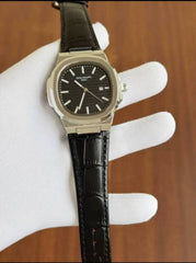 Patek Philippe Nautilus Quartz Leather