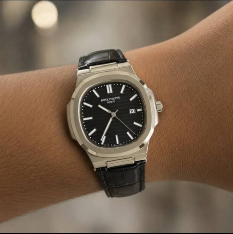 Patek Philippe Nautilus Quartz Leather