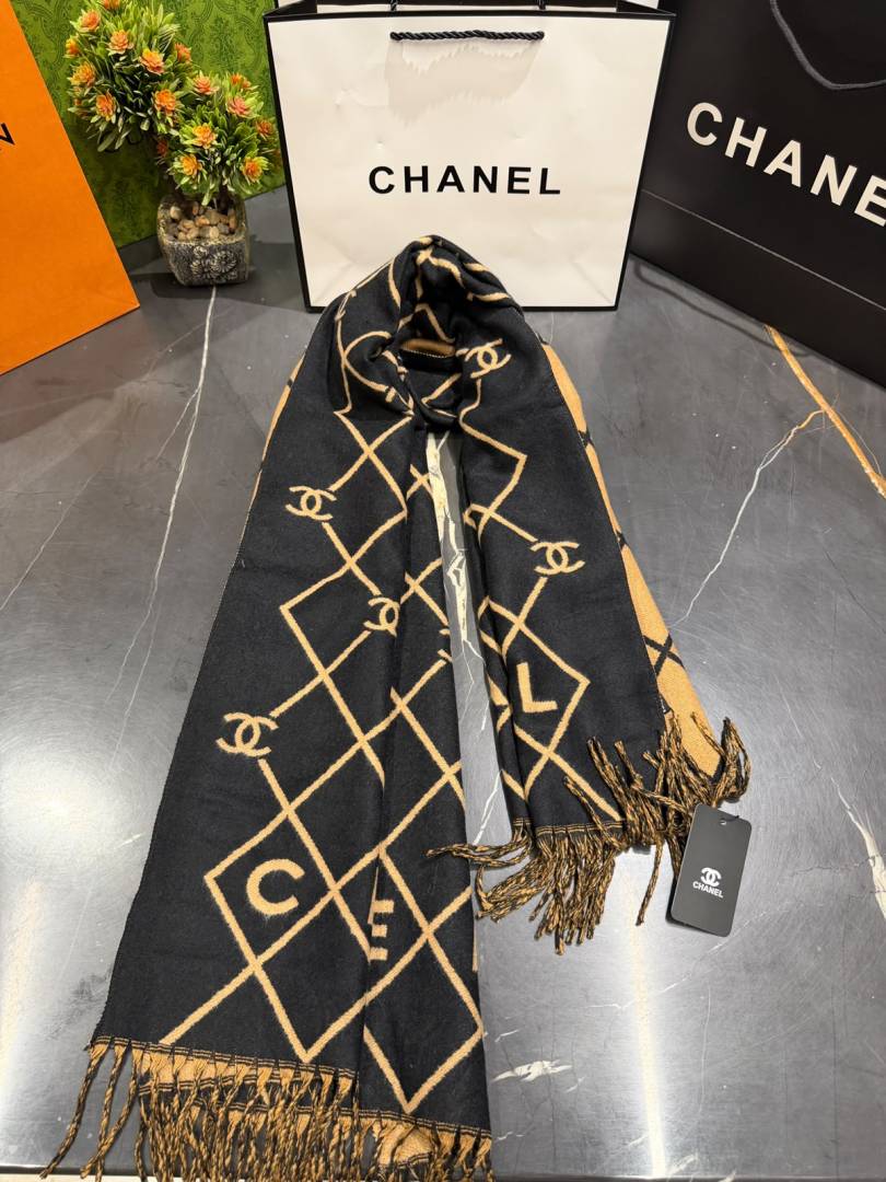 Chanel CC Diamond Pattern Fringed Wool Blend Scarf Black & Brown With Brand Carry Bag CH02