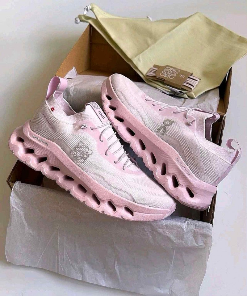On Cloud tilt Loewe Pale Pink (964)