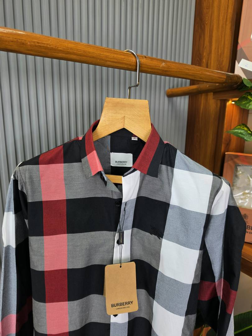 Burberry Check Pattern Shirt T08 4